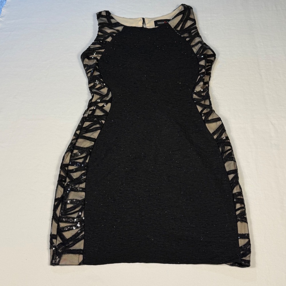 Teeze Me Black Sequin Party Dress Sleeveless Mini Cocktail size 1/2‎ sexy club